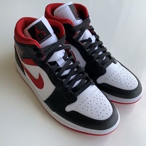 Retro Air Jordan 1 Mid